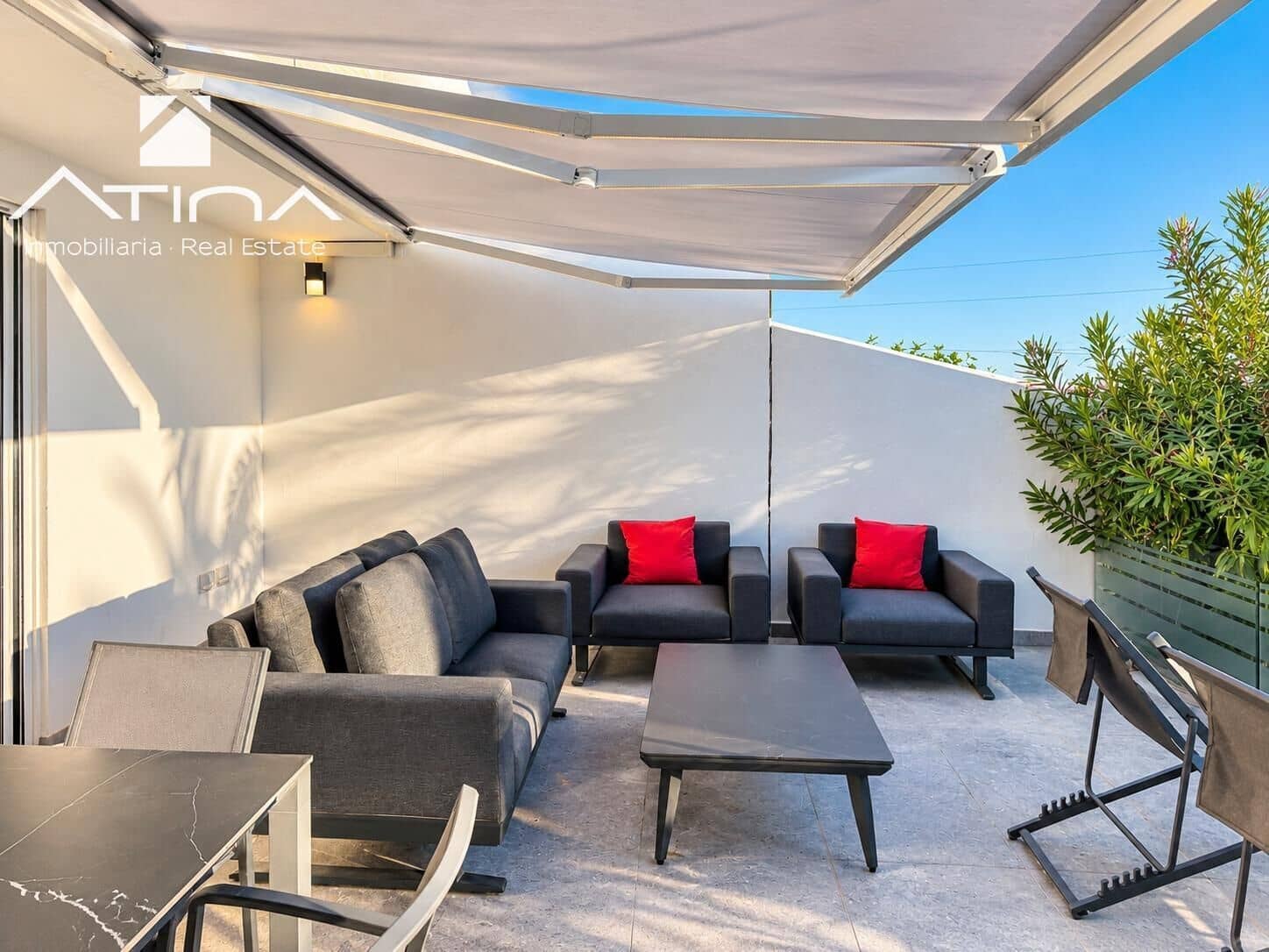 Adosado de 2 habitaciones en Dénia en venta con piscina garaje - 985.000 € (Ref: 10173869)
