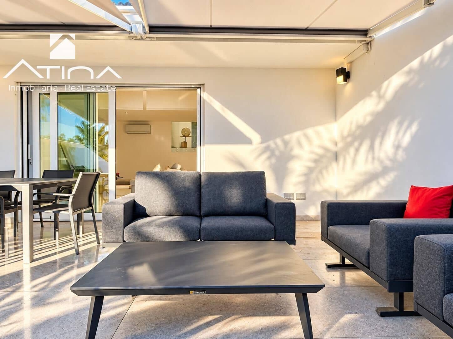 Adosado de 2 habitaciones en Dénia en venta con piscina garaje - 985.000 € (Ref: 10173869)