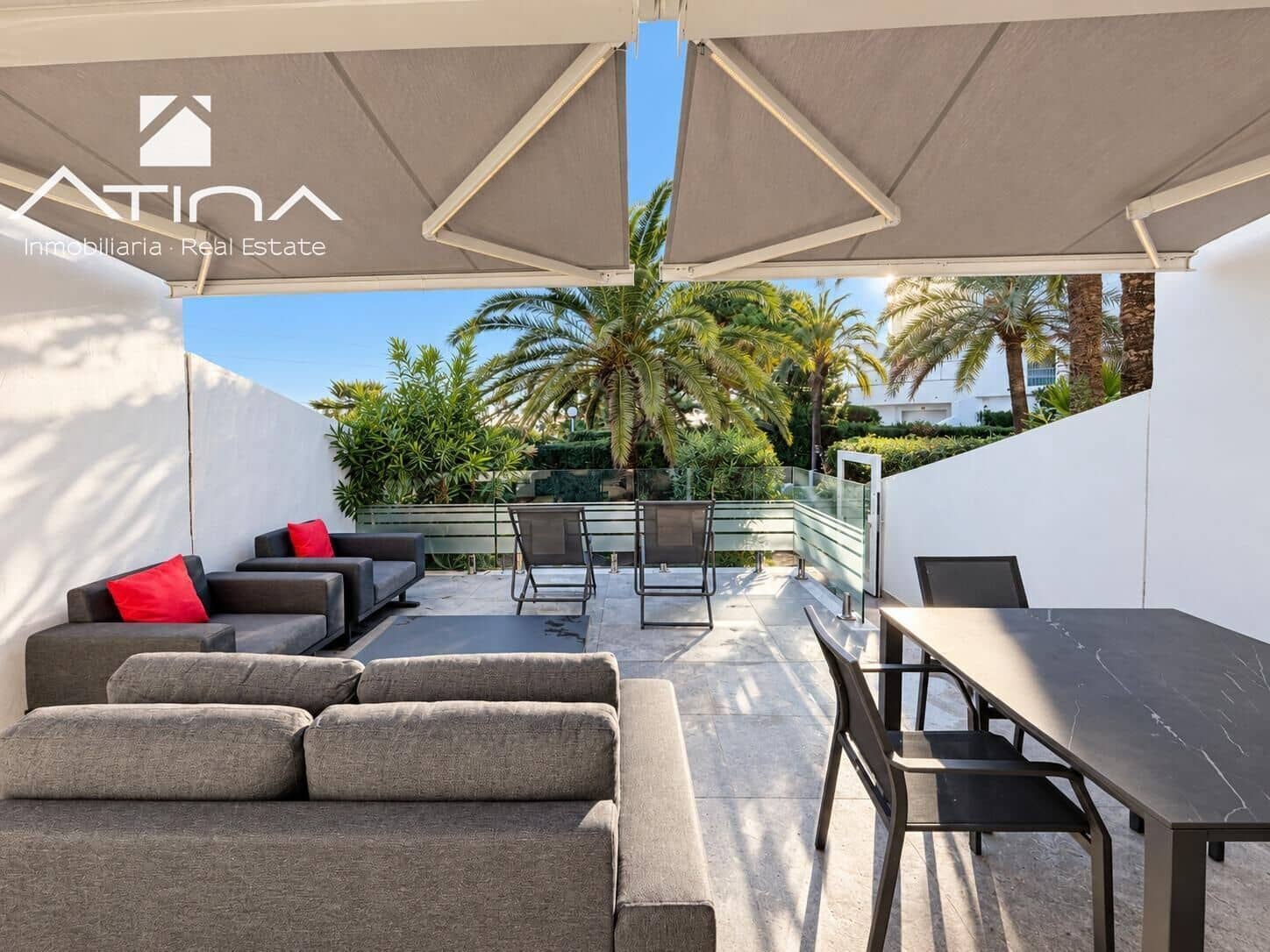 Adosado de 2 habitaciones en Dénia en venta con piscina garaje - 985.000 € (Ref: 10173869)