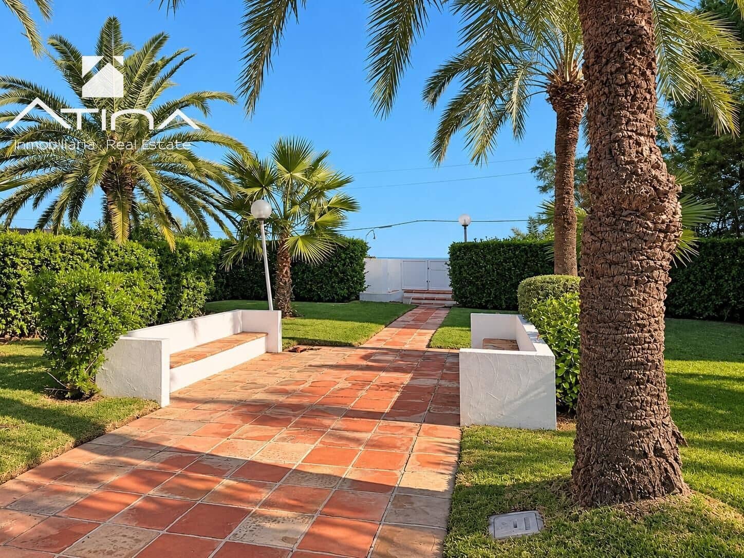 Adosado de 2 habitaciones en Dénia en venta con piscina garaje - 985.000 € (Ref: 10173869)