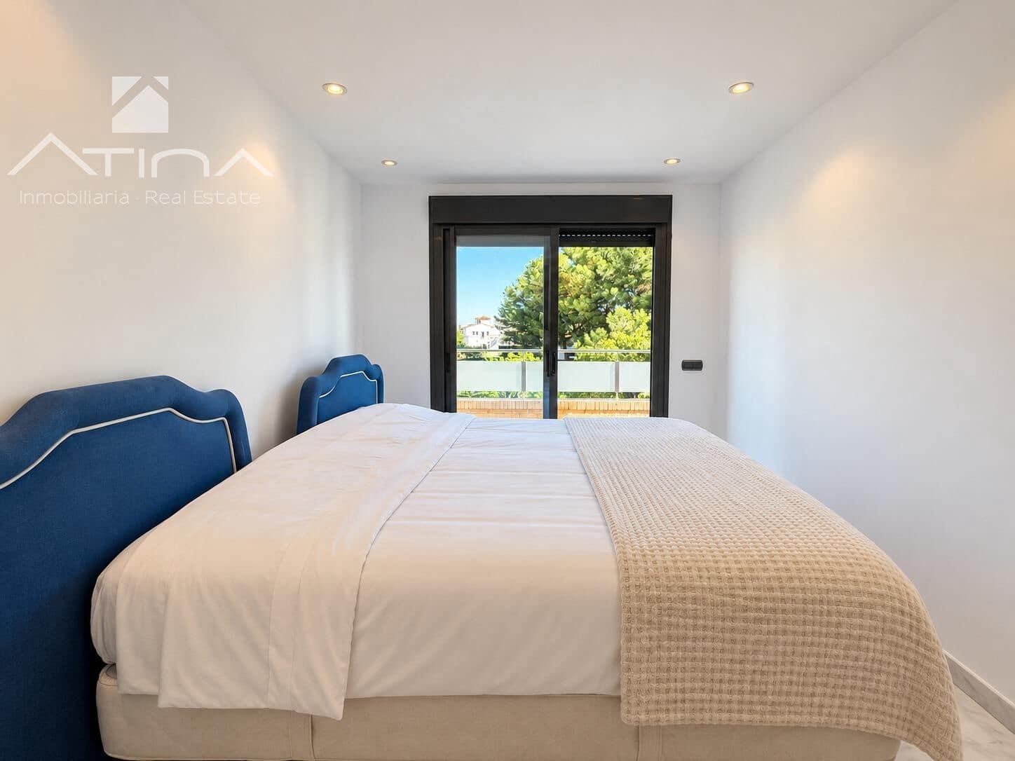 3 soverom Penthouse til salgs i Arenal med svømmebasseng garasje - € 775 000 (Ref: 10174699)