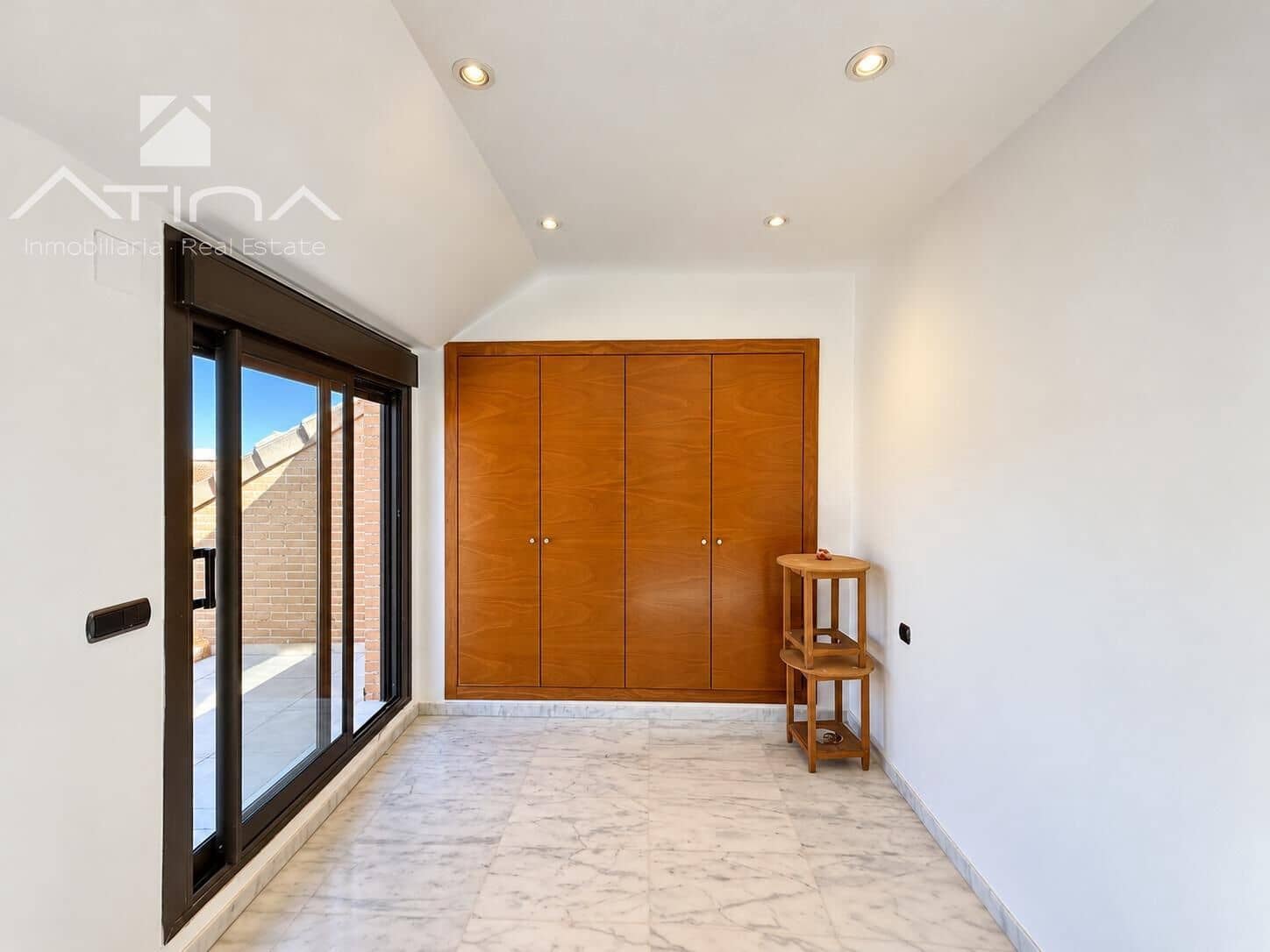 3 soverom Penthouse til salgs i Arenal med svømmebasseng garasje - € 775 000 (Ref: 10174699)