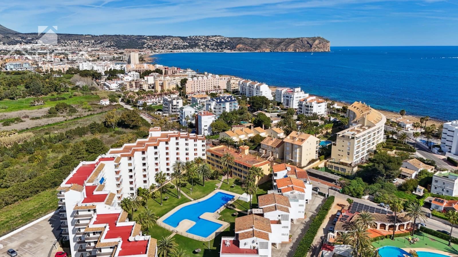 Apartamento de 2 habitaciones en Javea / Xàbia en venta con piscina - 390.000 € (Ref: 10187302)