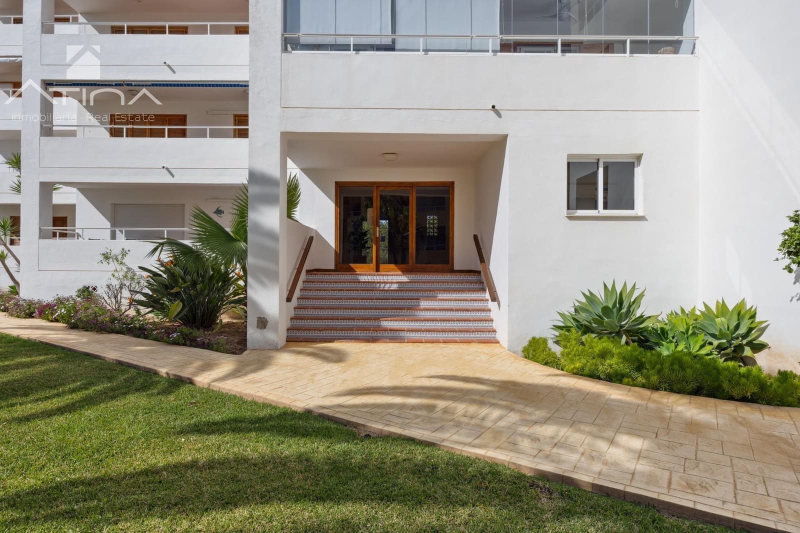 Apartamento de 2 habitaciones en Javea / Xàbia en venta con piscina - 390.000 € (Ref: 10187302)