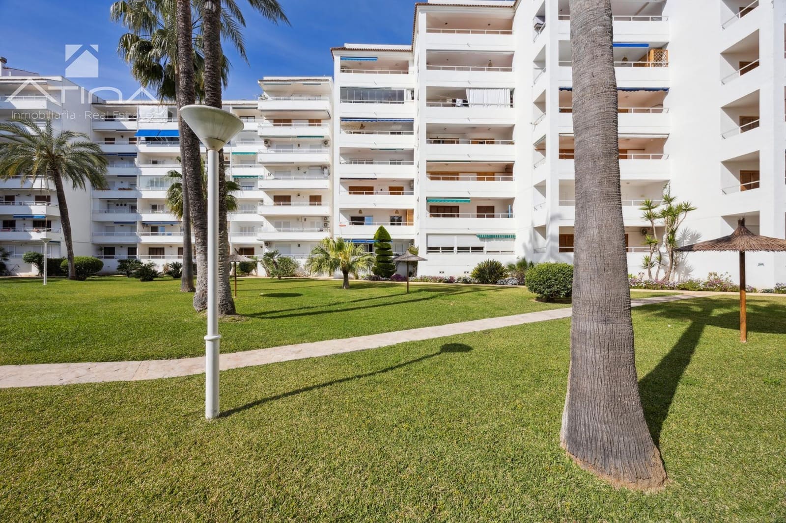 Apartamento de 2 habitaciones en Javea / Xàbia en venta con piscina - 390.000 € (Ref: 10187302)