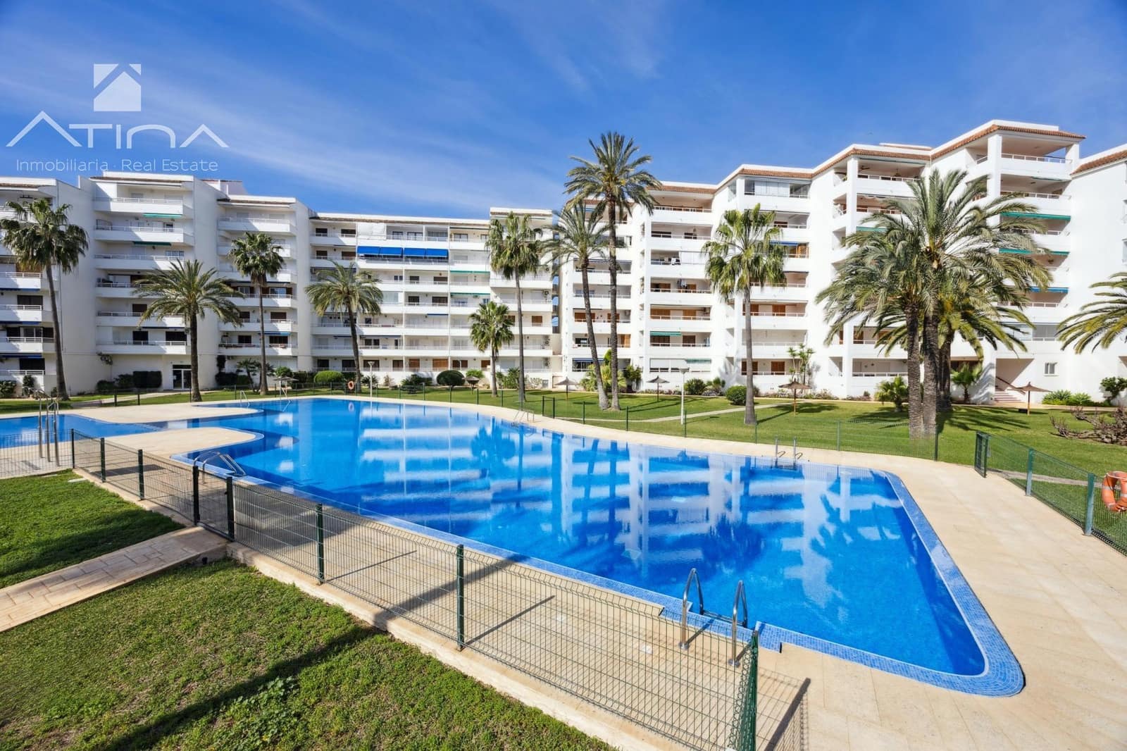 Apartamento de 2 habitaciones en Javea / Xàbia en venta con piscina - 390.000 € (Ref: 10187302)