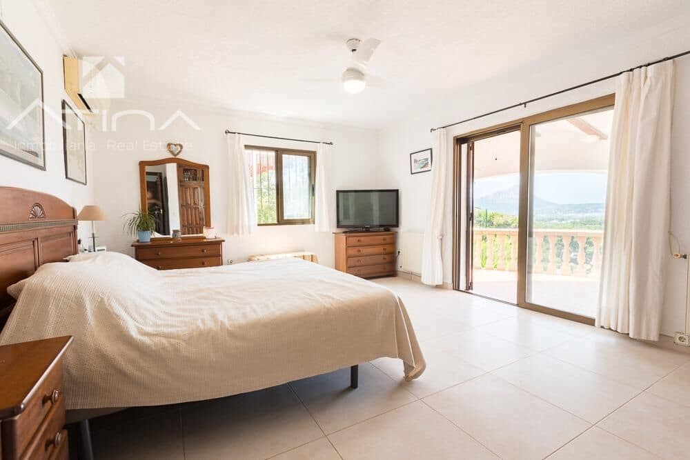 5 soverom Villa til salgs i Javea / Xabia med svømmebasseng garasje - € 850 000 (Ref: 7783384)