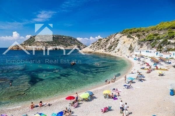 3 bedroom Villa for sale in Javea / Xabia with pool garage - € 1,375,000 (Ref: 8174982)