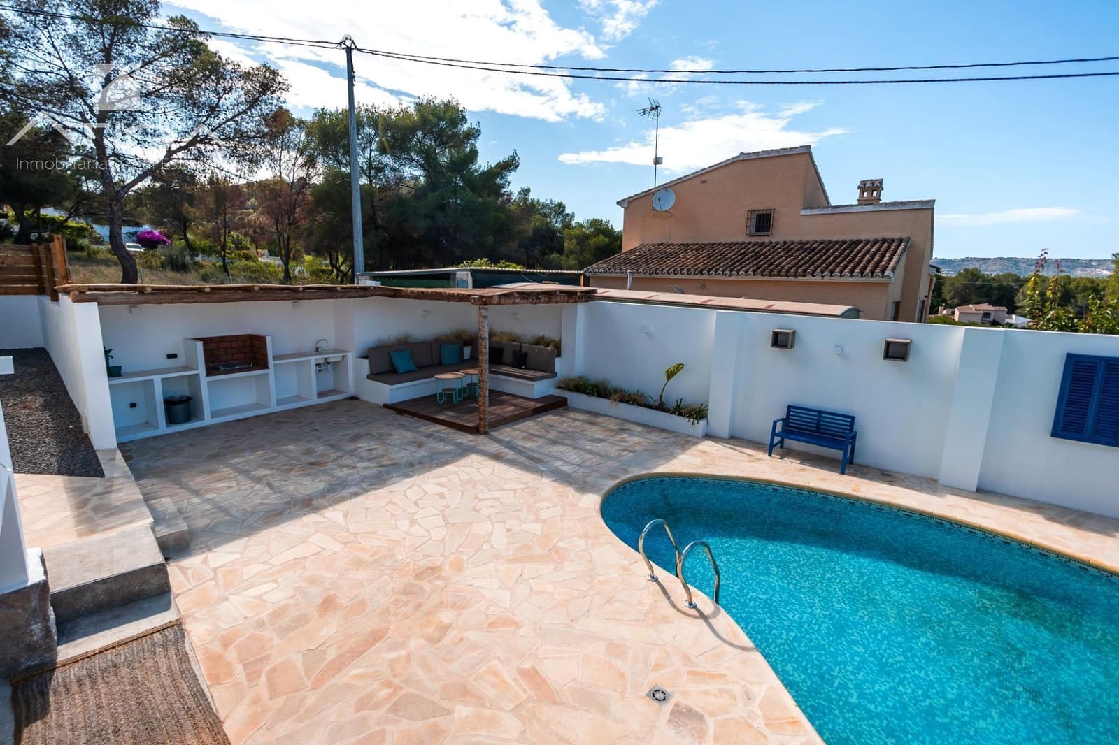 4 bedroom Villa for sale in Javea / Xabia with pool - € 699,000 (Ref: 8576431)