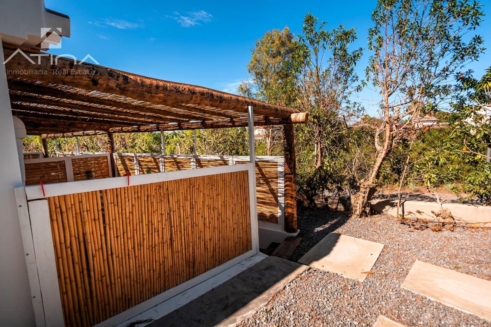 4 bedroom Villa for sale in Javea / Xabia with pool - € 699,000 (Ref: 8576431)