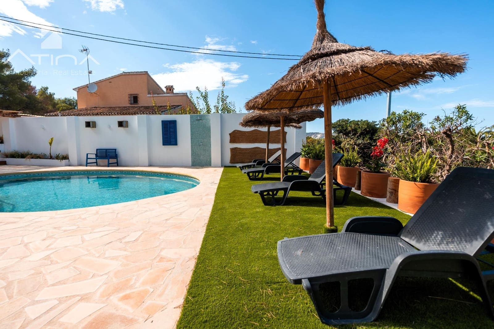 4 bedroom Villa for sale in Javea / Xabia with pool - € 699,000 (Ref: 8576431)