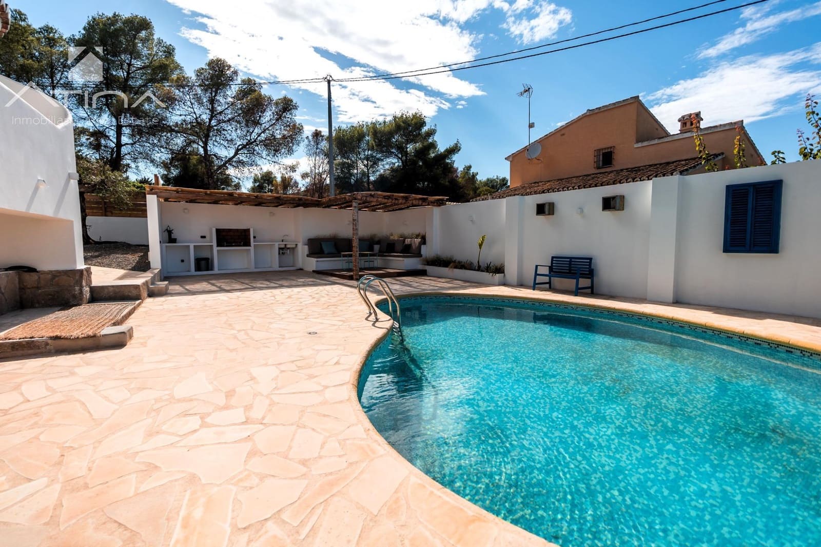 4 bedroom Villa for sale in Javea / Xabia with pool - € 699,000 (Ref: 8576431)