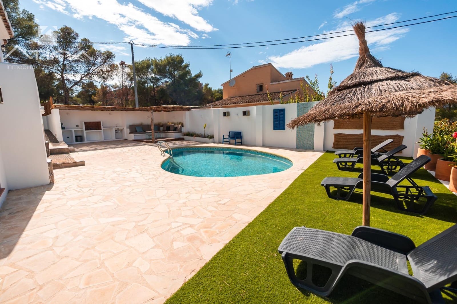 4 bedroom Villa for sale in Javea / Xabia with pool - € 699,000 (Ref: 8576431)