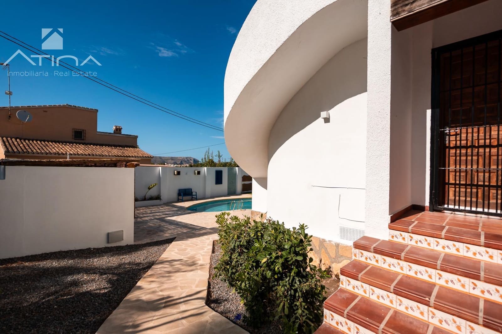 4 bedroom Villa for sale in Javea / Xabia with pool - € 699,000 (Ref: 8576431)