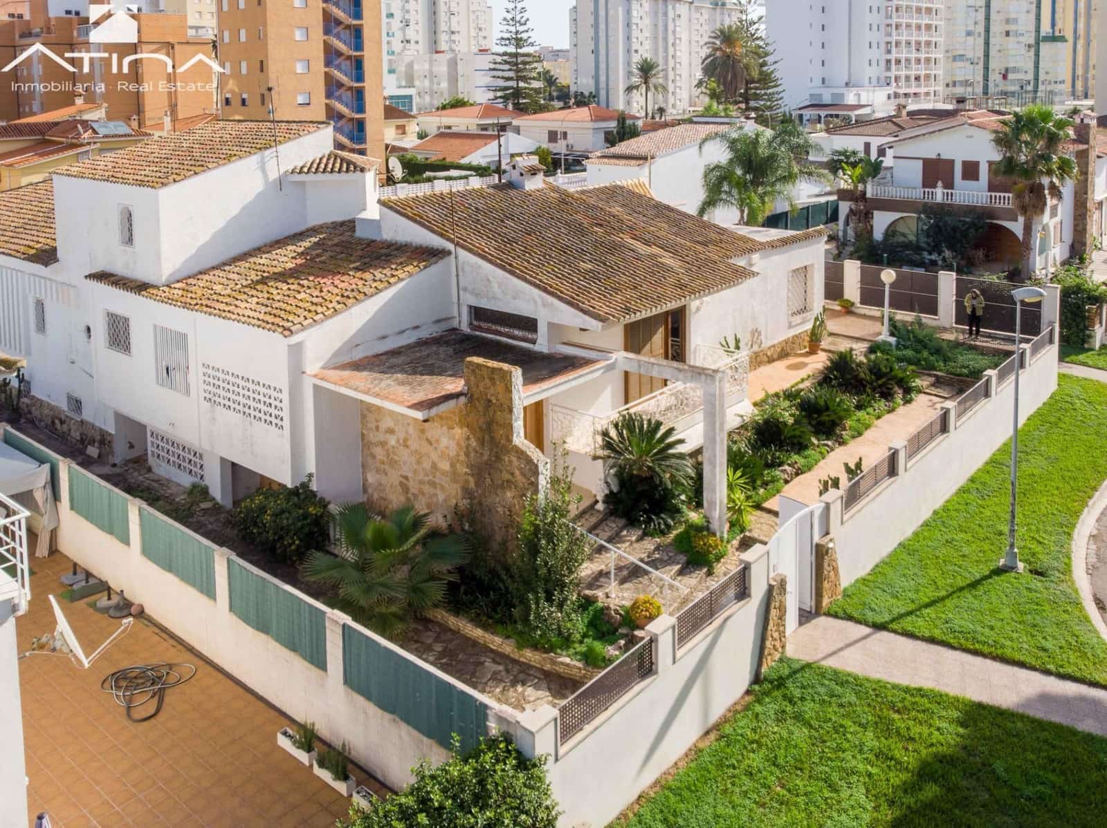 7 soveværelse Villa til salg i Gandia med swimmingpool garage - € 850.000 (Ref: 8682498)