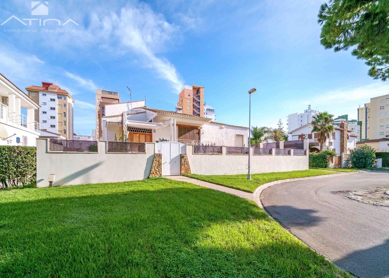 7 soveværelse Villa til salg i Gandia med swimmingpool garage - € 850.000 (Ref: 8682498)