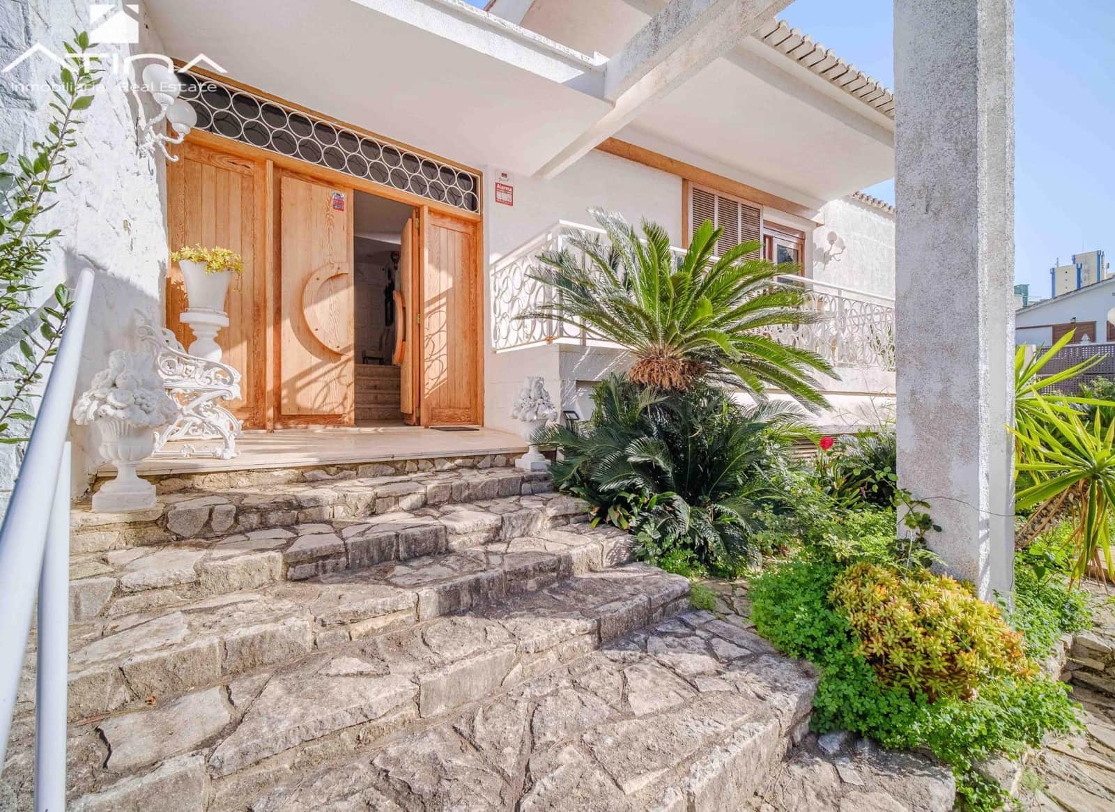 7 soveværelse Villa til salg i Gandia med swimmingpool garage - € 850.000 (Ref: 8682498)