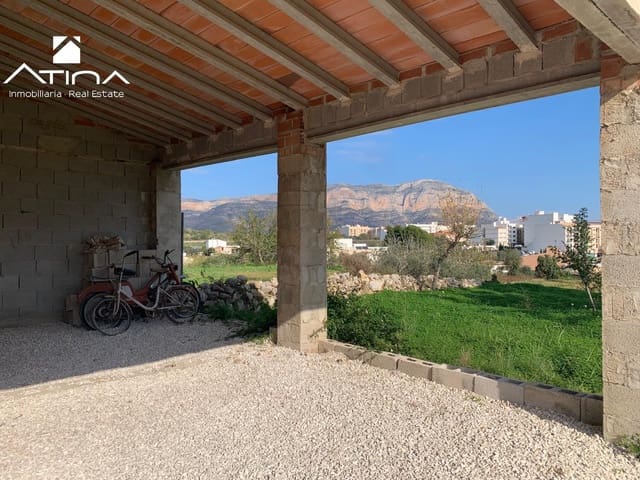 3 slaapkamer Villa te koop in Gata de Gorgos met garage - € 299.000 (Ref: 8738018)