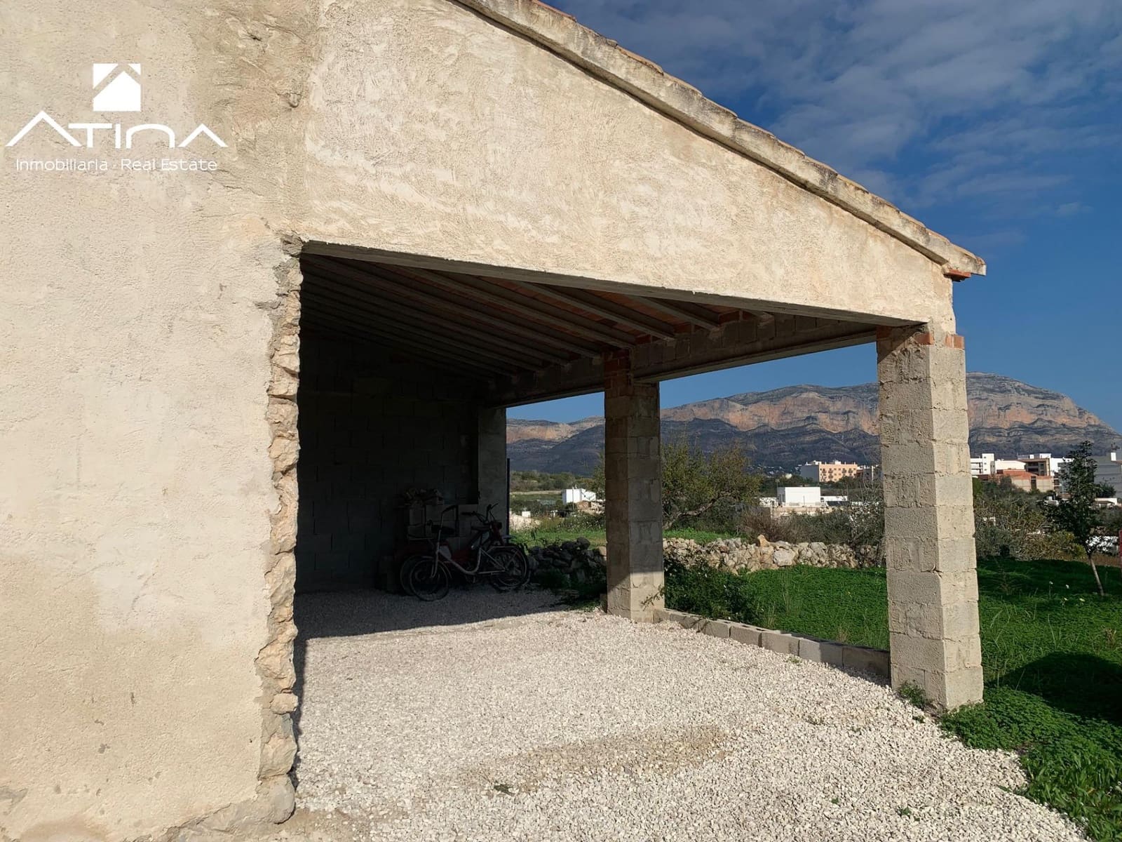 3 slaapkamer Villa te koop in Gata de Gorgos met garage - € 299.000 (Ref: 8738018)