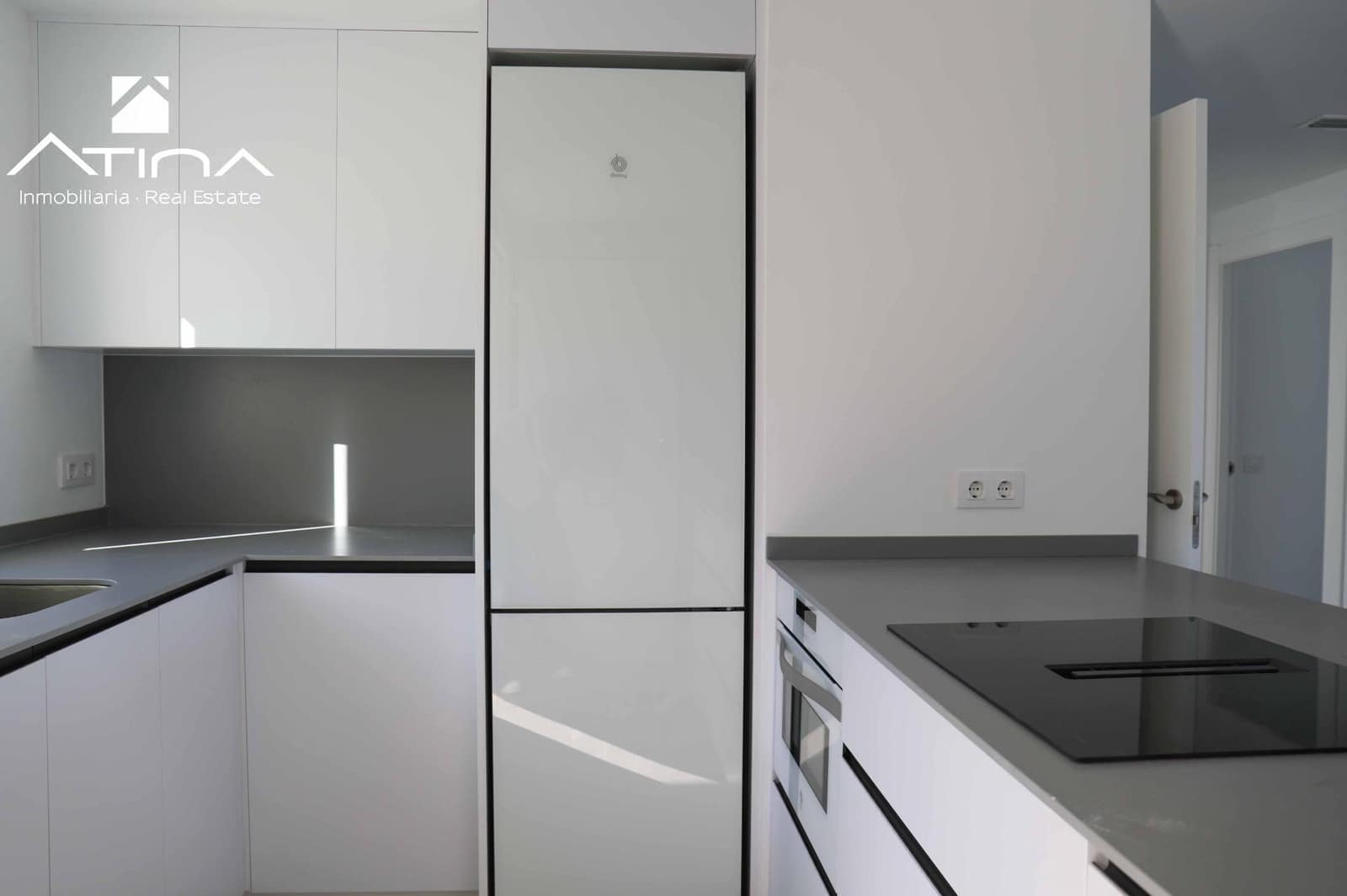 2 soveværelse Rækkehus til salg i Denia med swimmingpool garage - € 359.000 (Ref: 8822415)