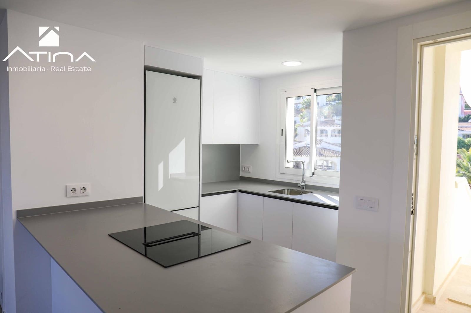 2 soveværelse Rækkehus til salg i Denia med swimmingpool garage - € 359.000 (Ref: 8822415)