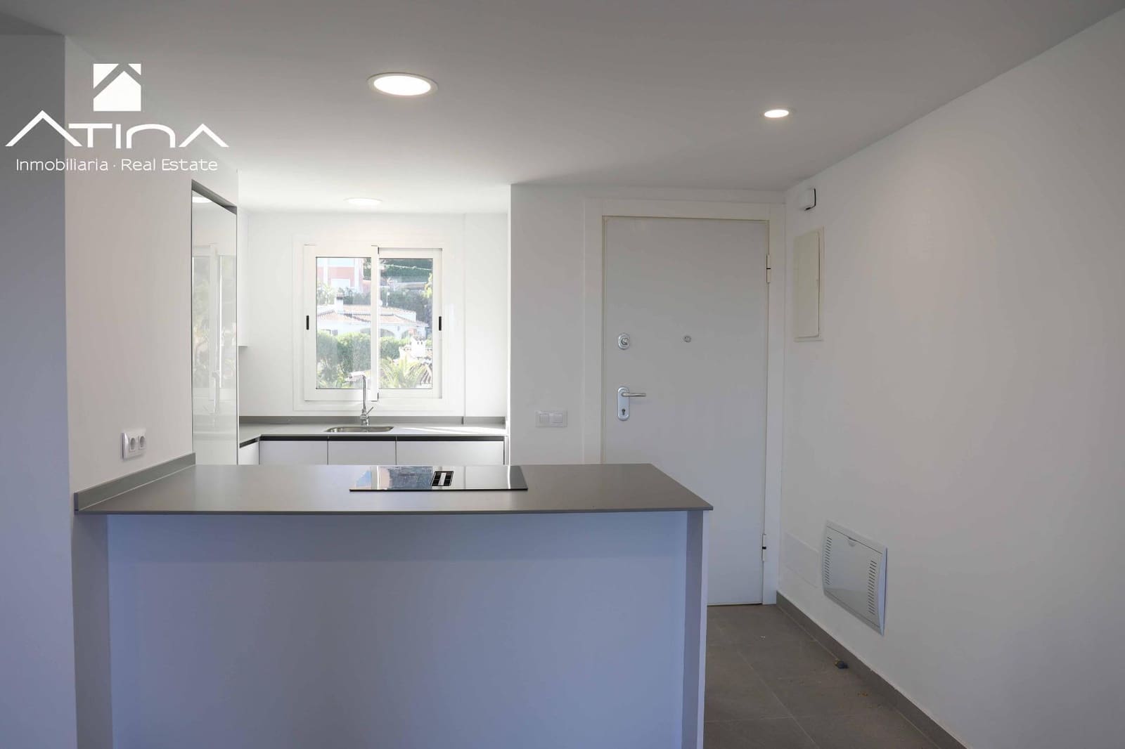 2 soveværelse Rækkehus til salg i Denia med swimmingpool garage - € 359.000 (Ref: 8822415)