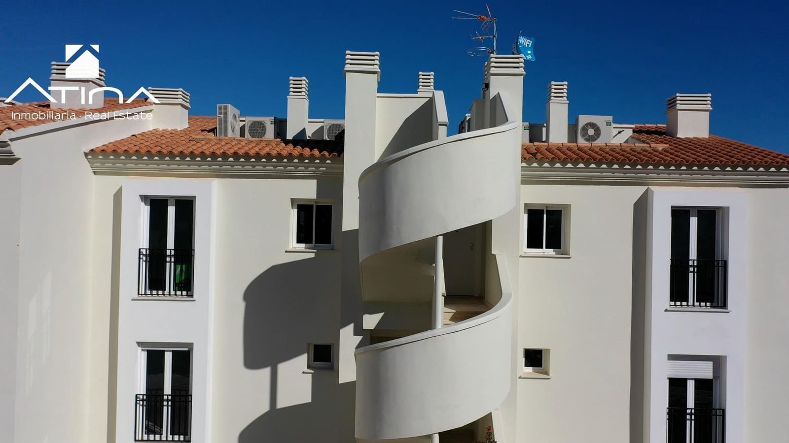 2 soveværelse Rækkehus til salg i Denia med swimmingpool garage - € 359.000 (Ref: 8822415)