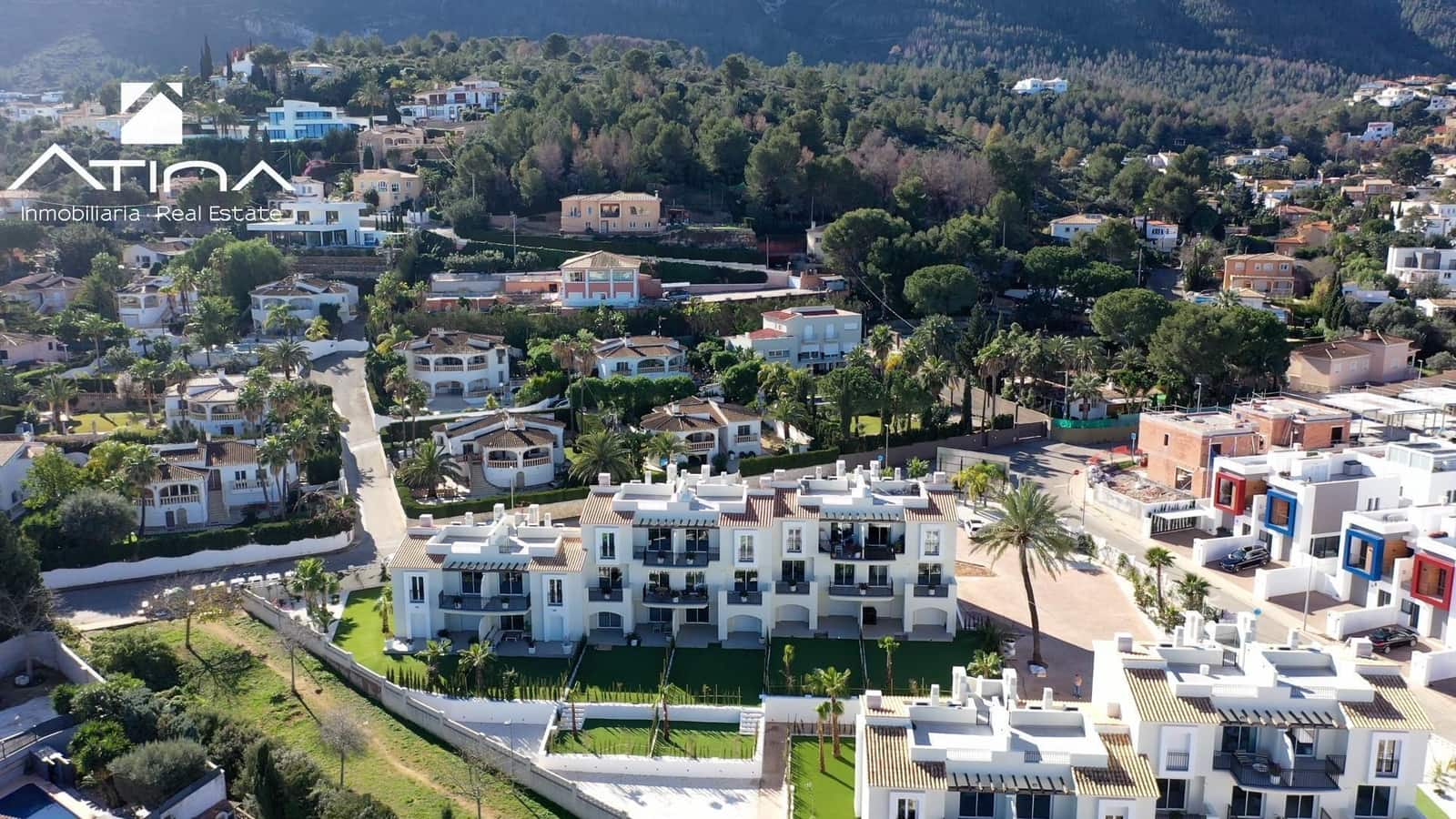 2 soveværelse Rækkehus til salg i Denia med swimmingpool garage - € 359.000 (Ref: 8822415)