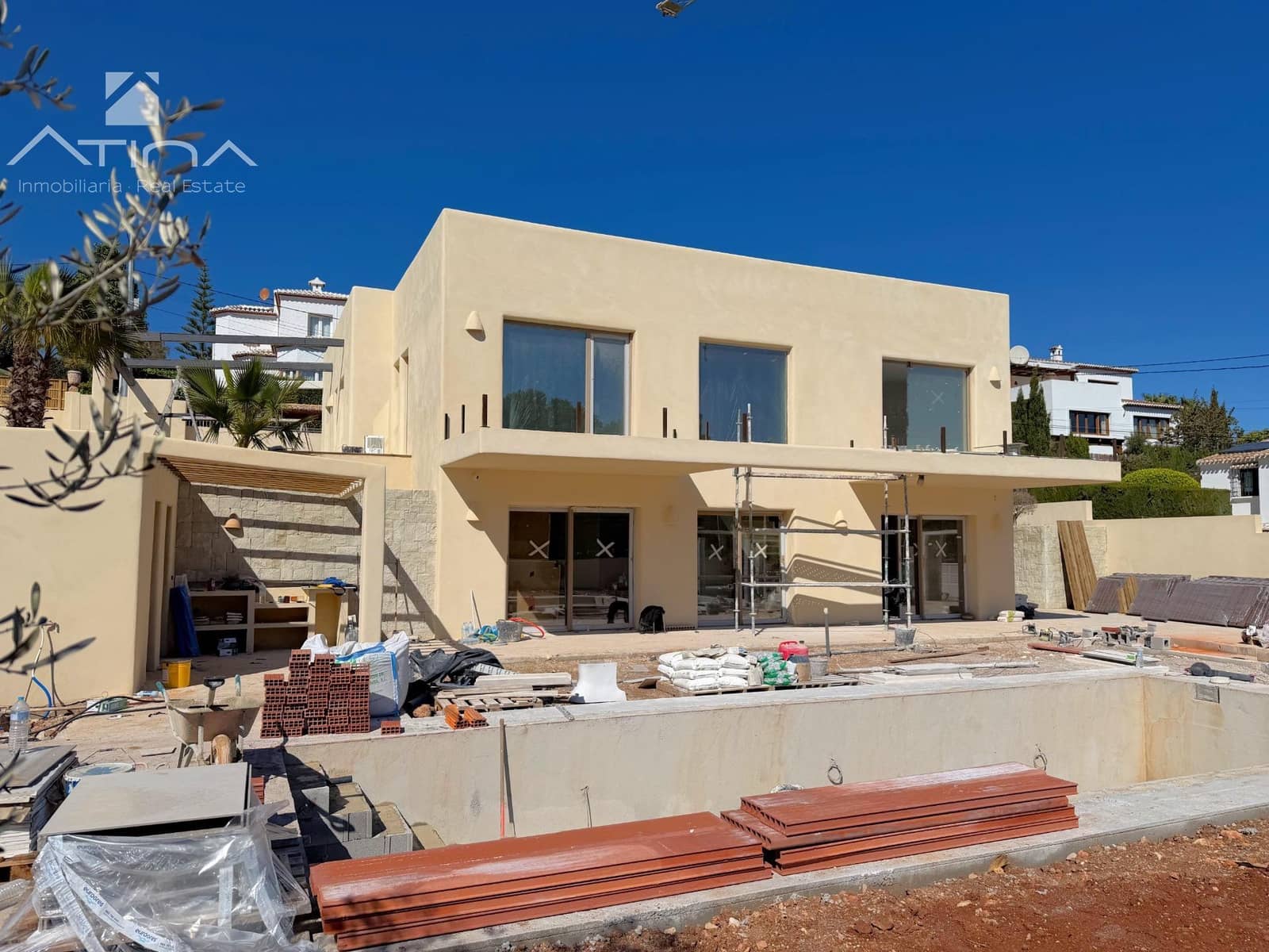 4 sypialnia Willa na sprzedaż w Javea / Xabia z basenem garażem - 1 800 000 € (Ref: 8881846)