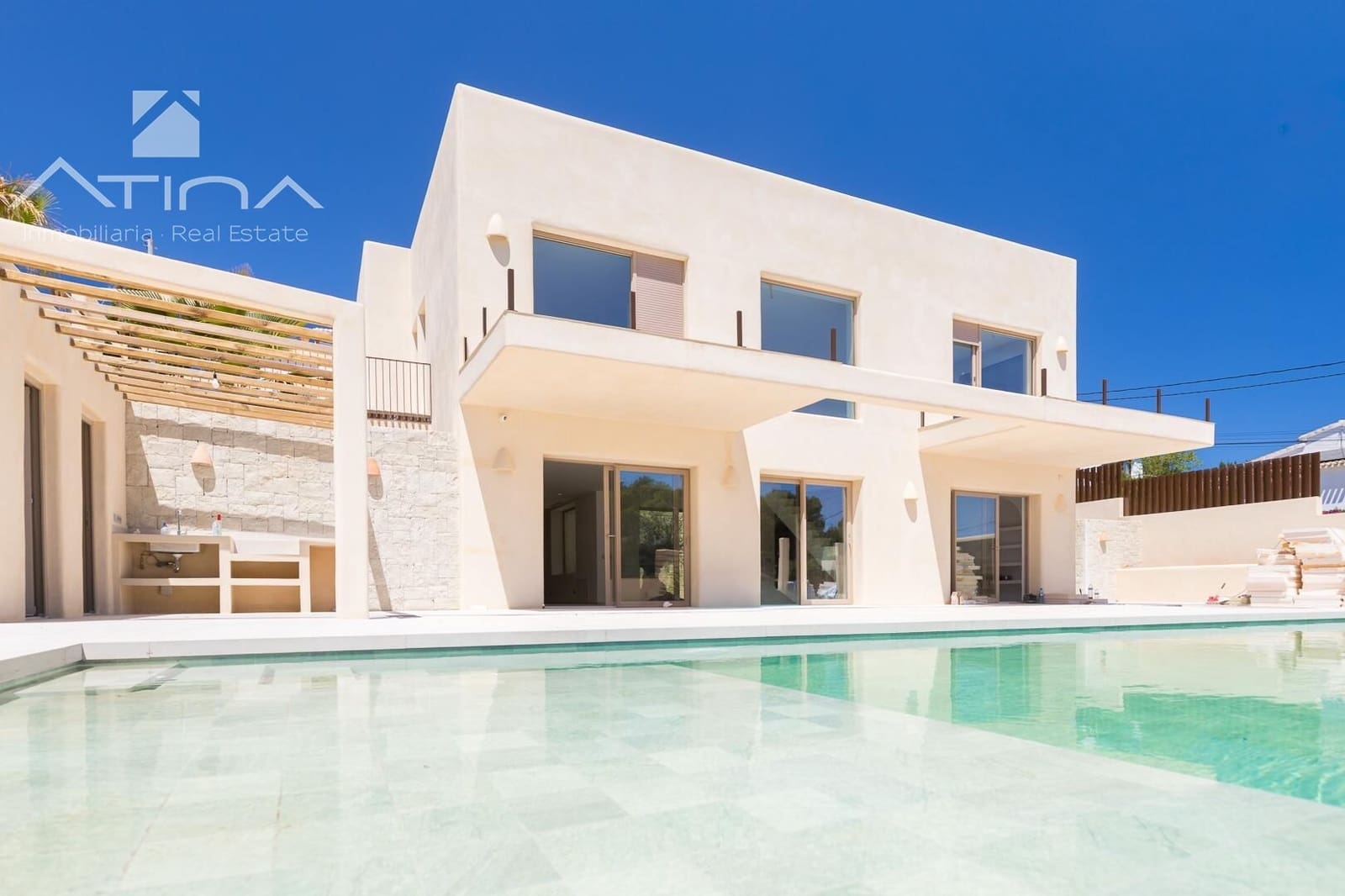 4 soverom Villa til salgs i Javea / Xabia med svømmebasseng garasje - € 1 800 000 (Ref: 8881846)