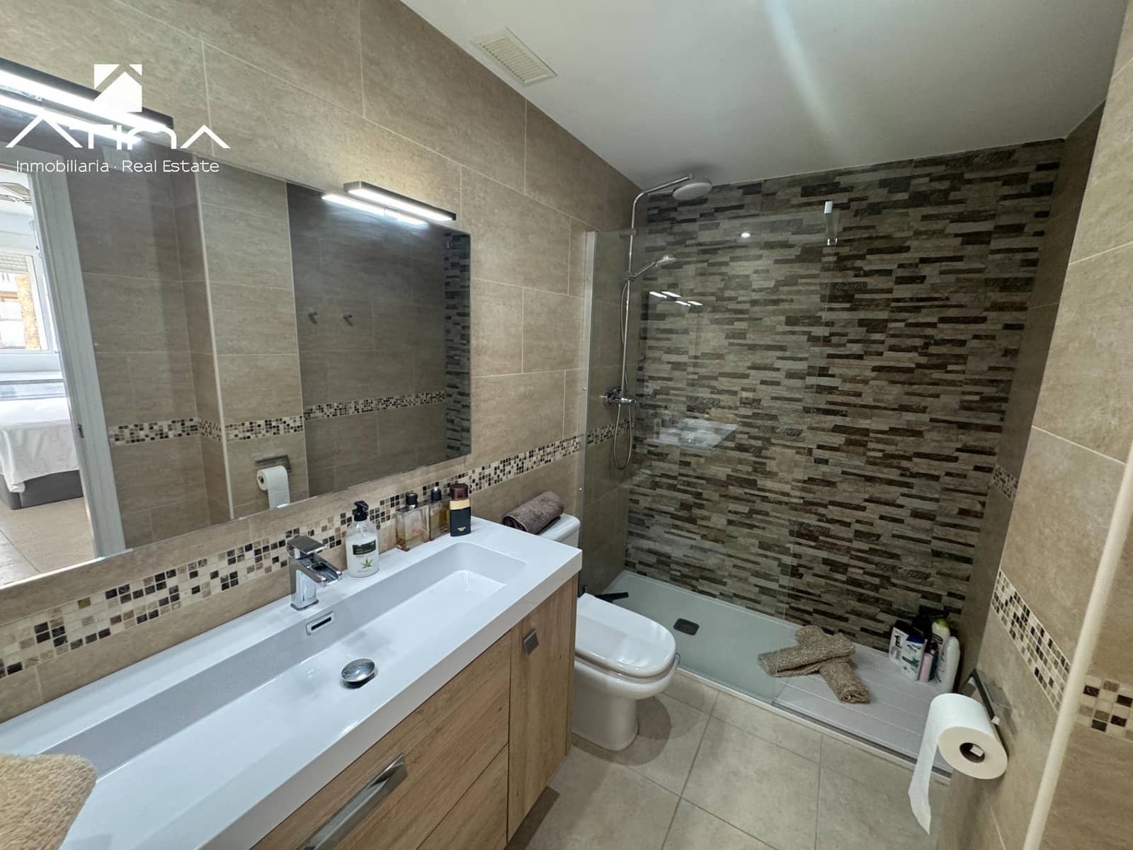 3 chambre Appartement à vendre à Arenal avec piscine garage - 489 000 € (Ref: 8923916)