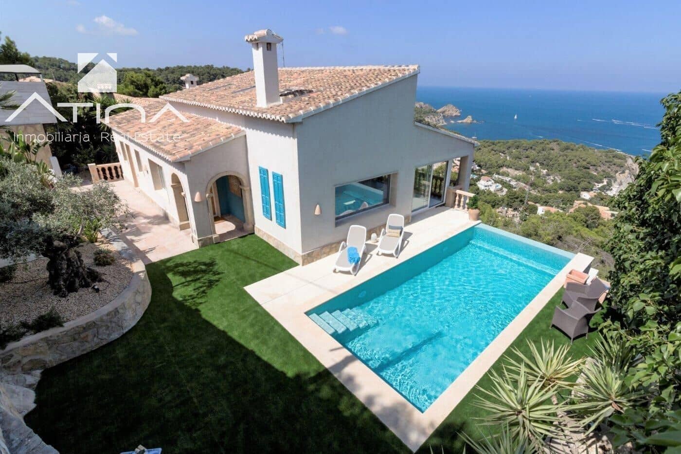 5 makuuhuone Huvila myytävänä paikassa Javea / Xabia mukana uima-altaan 
autotalli - 1 775 000 € (Ref: 8938572)