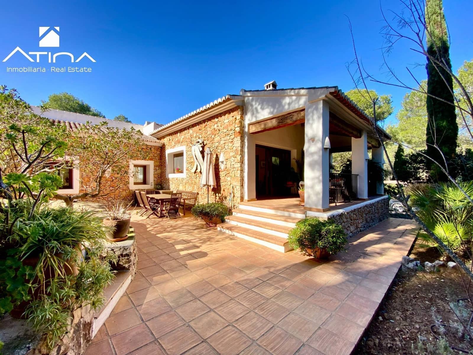 4 soveværelse Villa til salg i Javea / Xabia med swimmingpool garage - € 1.790.000 (Ref: 8946850)