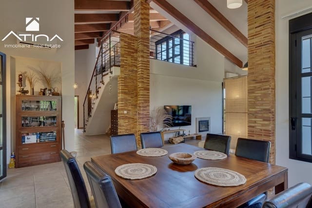 5 chambre Villa/Maison à vendre à Javea / Xàbia avec piscine garage - 1 075 000 € (Ref: 8994692)