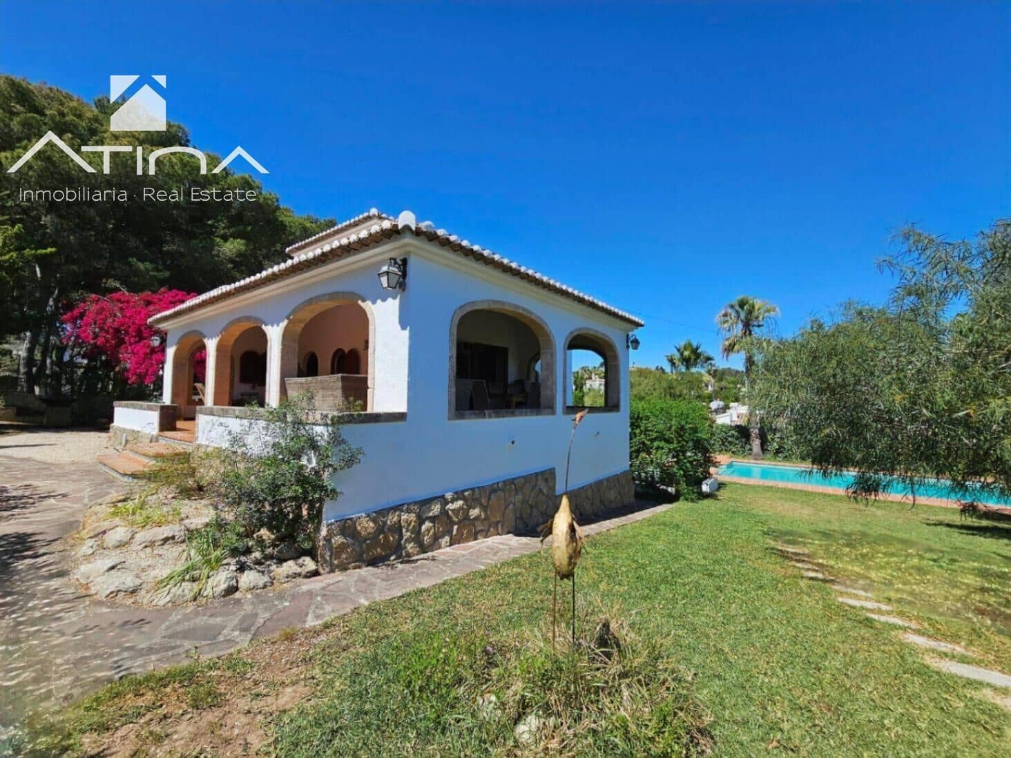 6 bedroom Villa for sale in Javea / Xabia with pool garage - € 825,000 (Ref: 9008632)