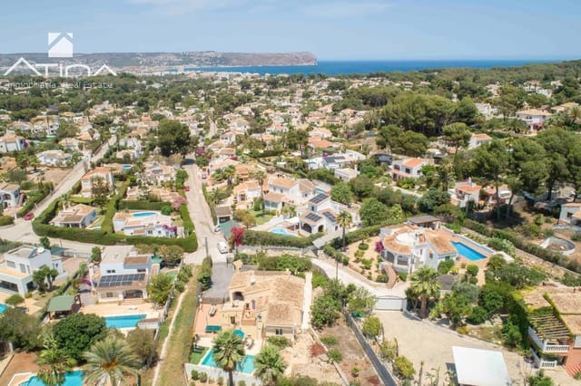 3 Zimmer Villa zu verkaufen in Javea / Xàbia mit Pool Garage - 745.000 € (Ref: 9014533)