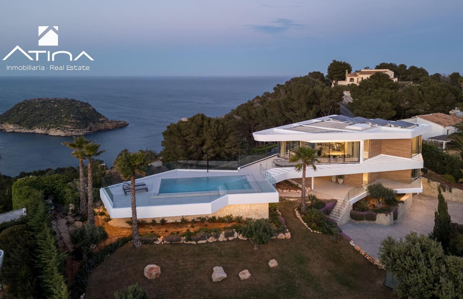 4 soveværelse Villa til salg i Javea / Xabia med swimmingpool garage - € 4.125.000 (Ref: 9023757)