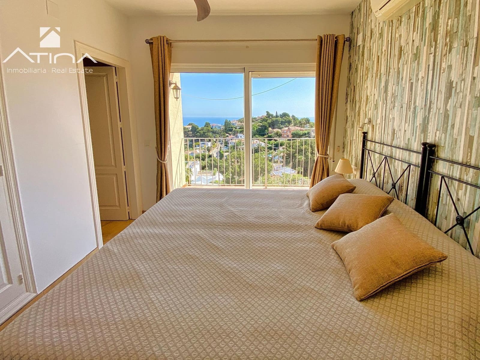 4 soveværelse Villa til salg i Javea / Xabia med swimmingpool garage - € 995.000 (Ref: 9024189)