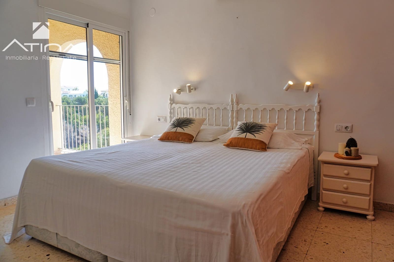 4 soveværelse Villa til salg i Javea / Xabia med swimmingpool garage - € 995.000 (Ref: 9024189)