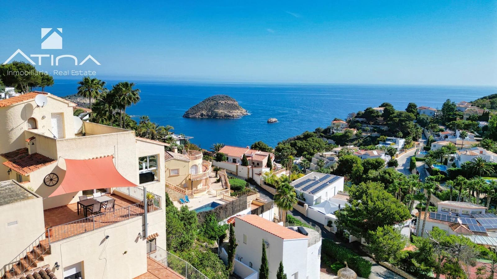 4 soveværelse Villa til salg i Javea / Xabia med swimmingpool garage - € 995.000 (Ref: 9024189)