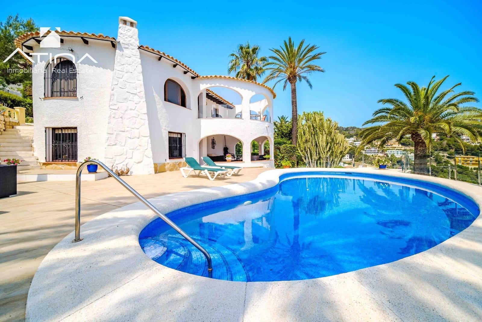 4 sovrum Villa till salu i Javea / Xabia med pool garage - 1 395 000 € (Ref: 9037948)