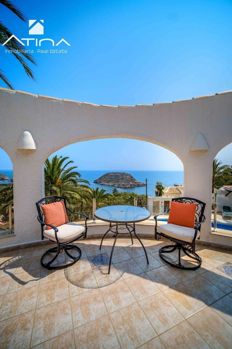 4 sovrum Villa till salu i Javea / Xabia med pool garage - 1 395 000 € (Ref: 9037948)