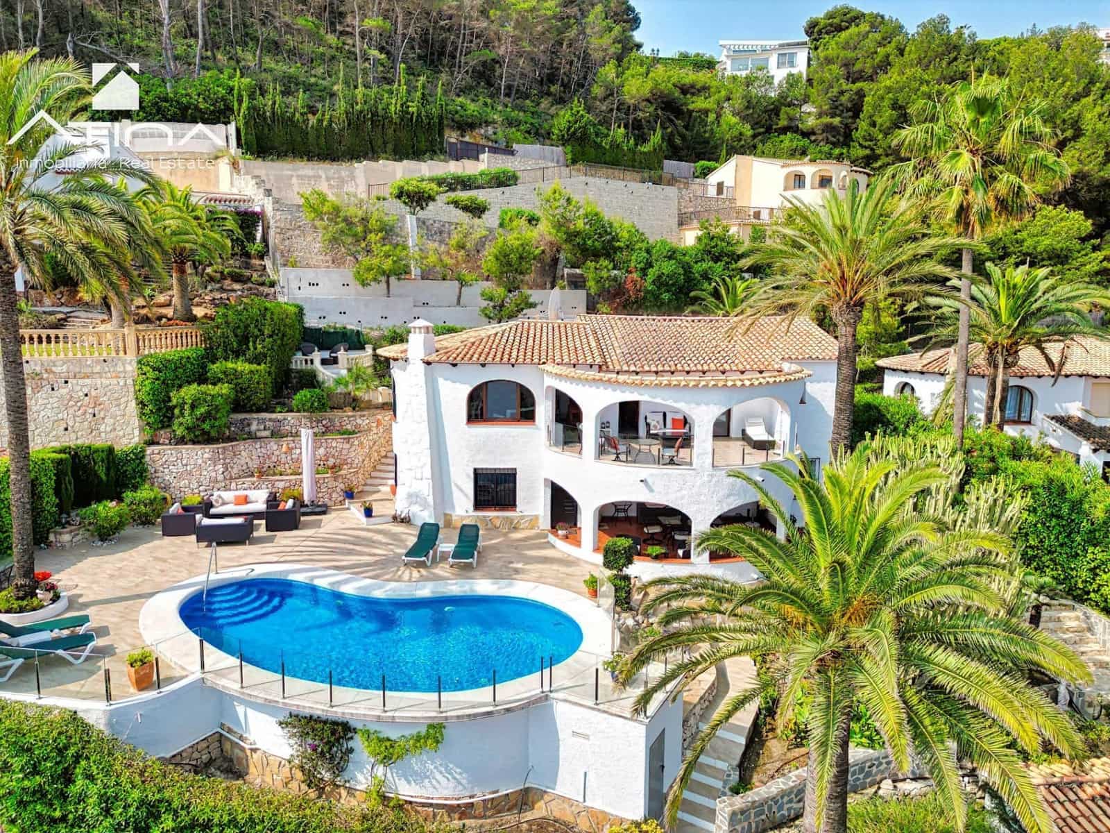 4 sovrum Villa till salu i Javea / Xabia med pool garage - 1 395 000 € (Ref: 9037948)