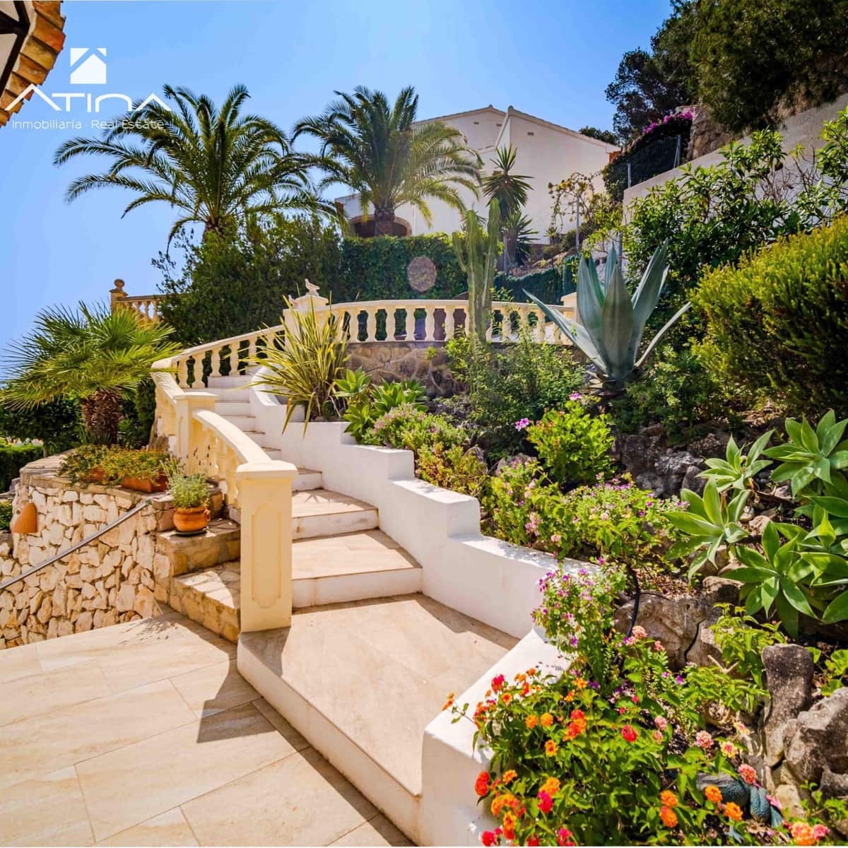 4 sovrum Villa till salu i Javea / Xabia med pool garage - 1 395 000 € (Ref: 9037948)