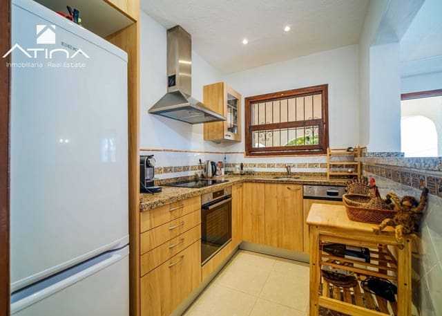 4 makuuhuone Huvila myytävänä paikassa Portichol - Balcón al Mar, Javea / Xàbia mukana uima-altaan 
autotalli - 1 495 000 € (Ref: 9037948)