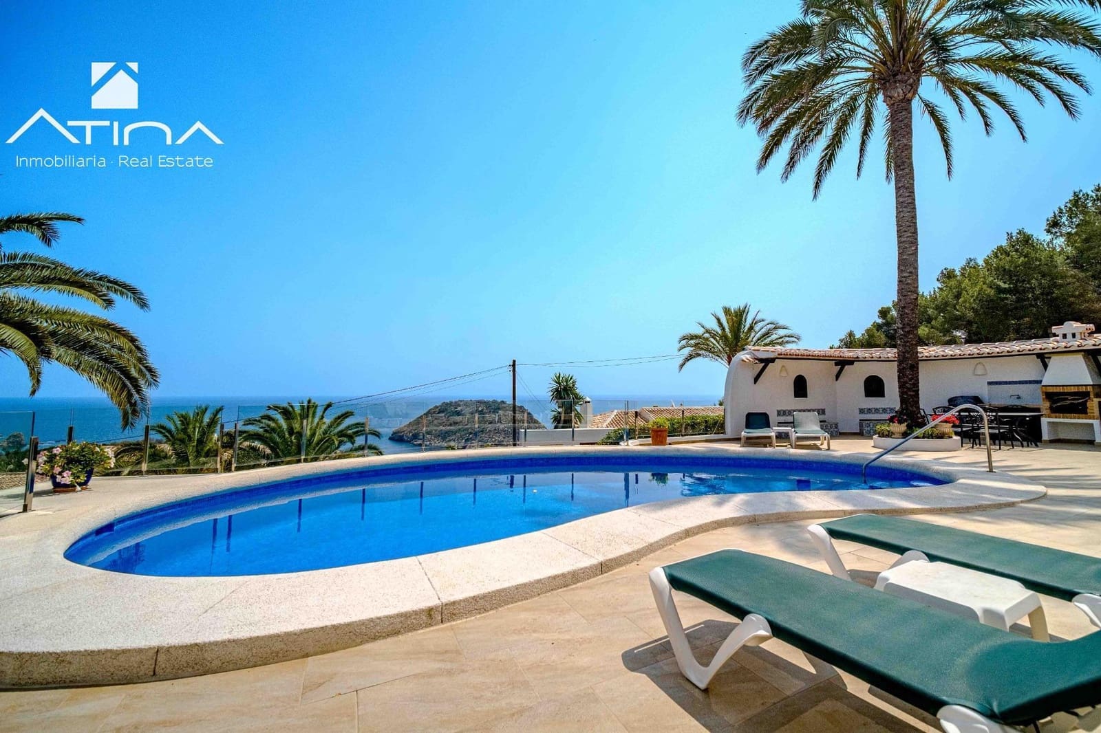 4 sovrum Villa till salu i Javea / Xabia med pool garage - 1 395 000 € (Ref: 9037948)