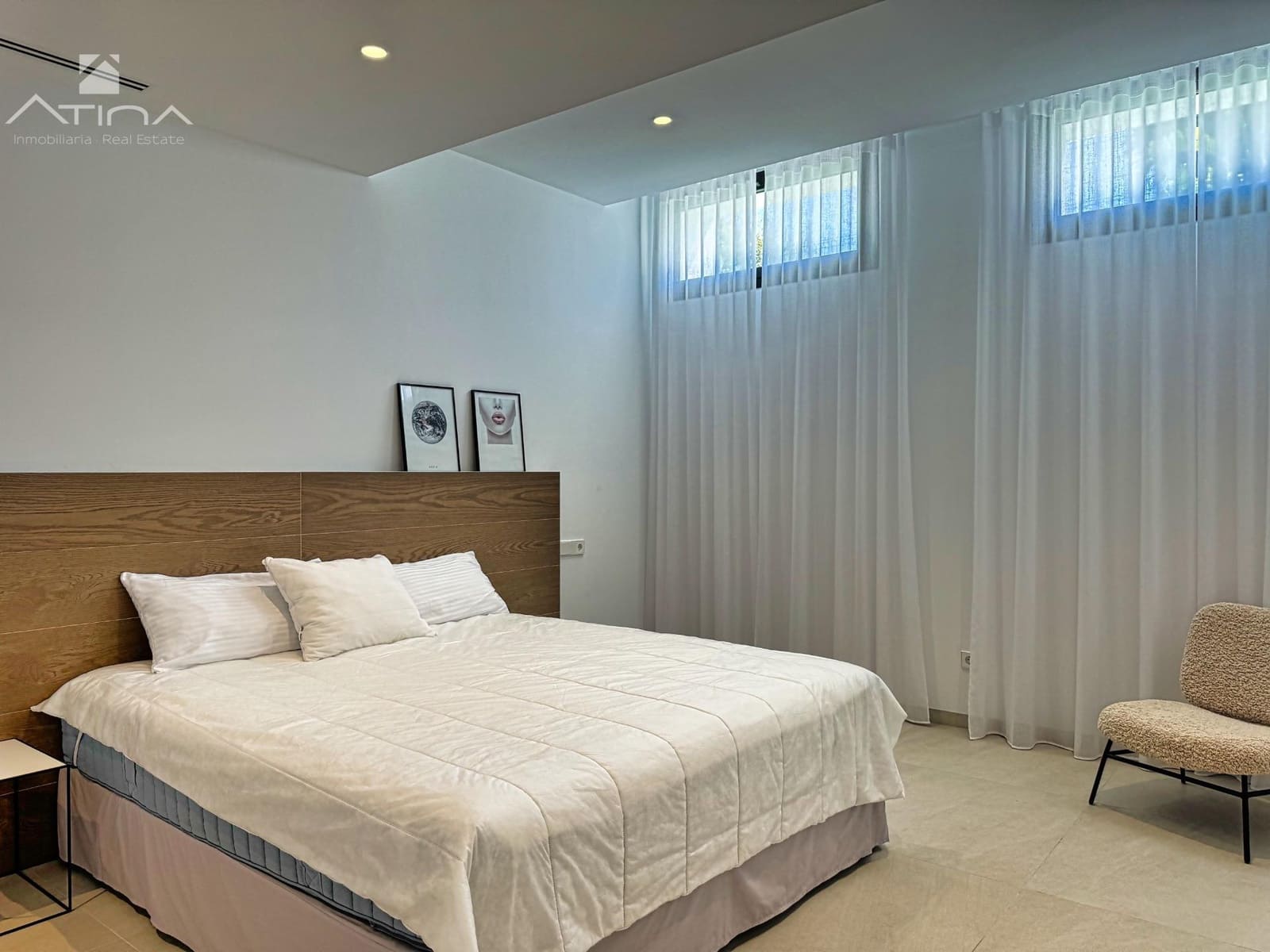 5 soveværelse Villa til salg i Arenal med swimmingpool garage - € 2.500.000 (Ref: 9078120)