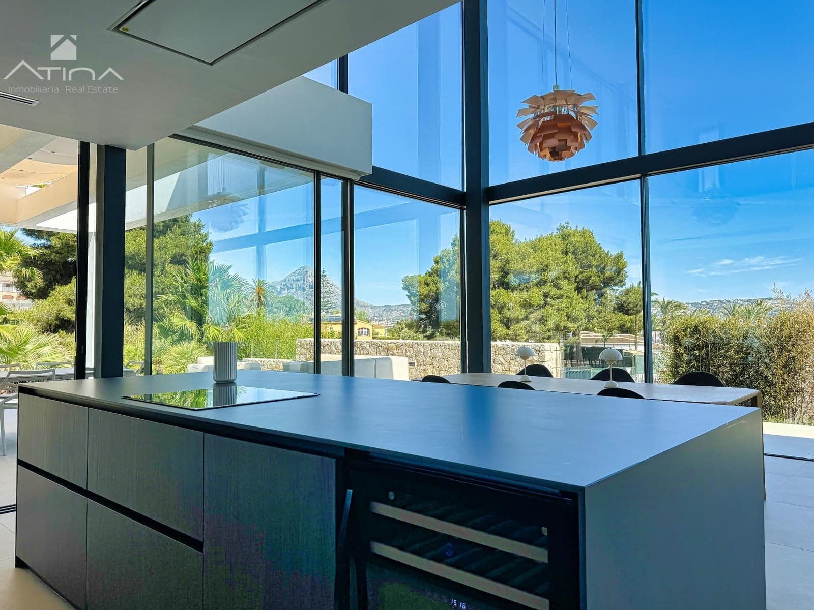 5 soveværelse Villa til salg i Arenal med swimmingpool garage - € 2.500.000 (Ref: 9078120)