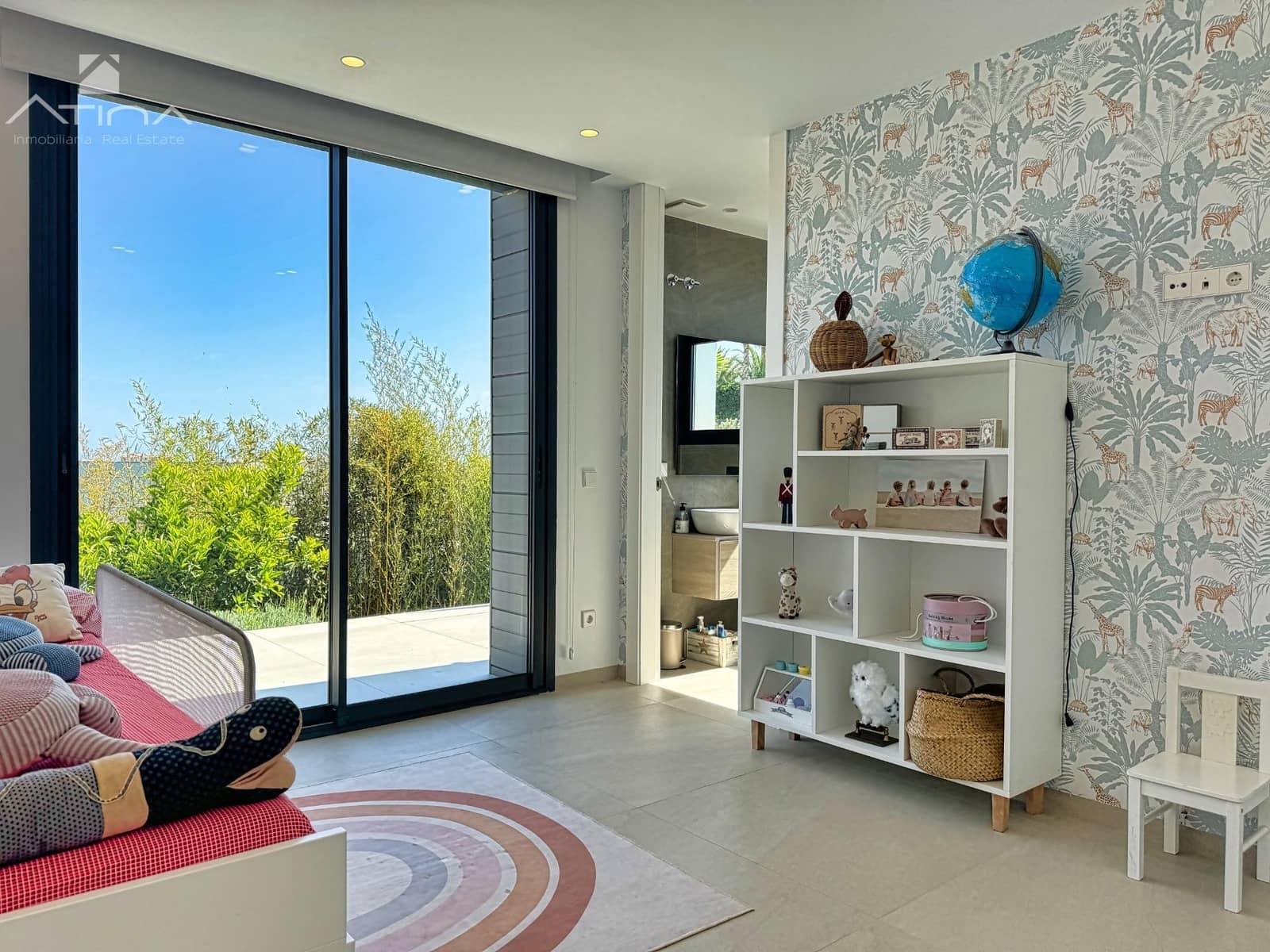 5 soveværelse Villa til salg i Arenal med swimmingpool garage - € 2.500.000 (Ref: 9078120)