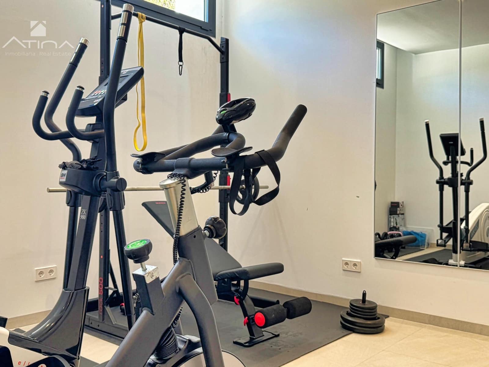 5 soveværelse Villa til salg i Arenal med swimmingpool garage - € 2.500.000 (Ref: 9078120)